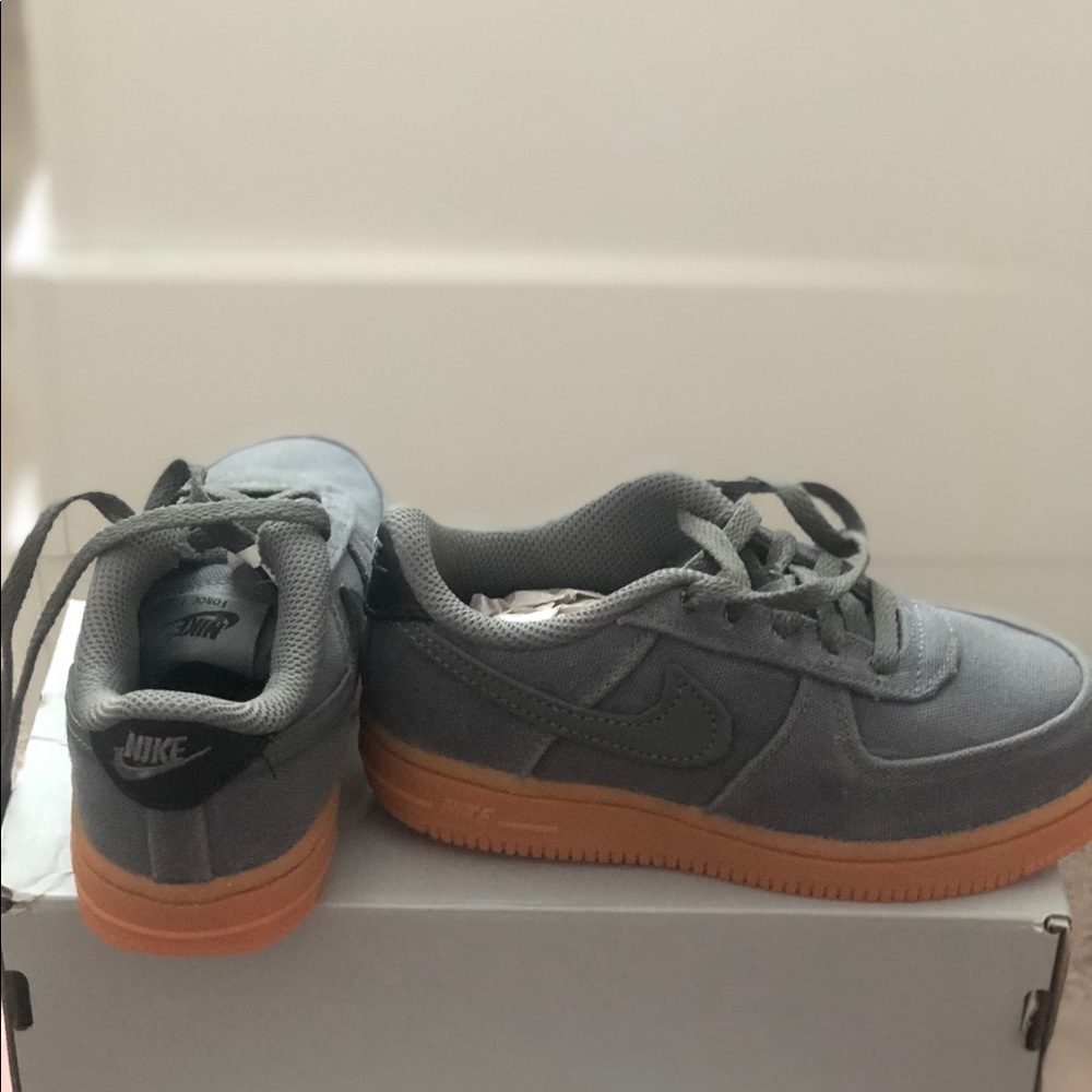 nike force 1 lv8